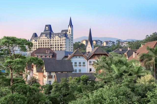 十年:“重识”哈施塔特小镇