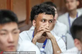 被新疆孩子视为草根偶像的他，终于打上CBA了图片