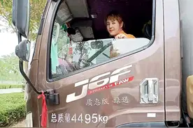 一个女人的征途：开着4米2冷藏轻卡跑全国图片