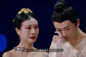 《舞蹈风暴》赢了谭元元的舞蹈，激情亮点张艺兴都羡慕：猛地亲上图片