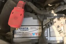 汽车电瓶更换，学会看这两组参数，让你的电瓶多用五年图片