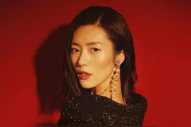 17岁闯北京，被国人吐槽丑的刘雯为啥成国际名模，年入千万图片