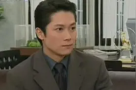 “最帅反派”王灿，自嘲演坏人太多遭报应，做慈善养4个非洲儿童图片