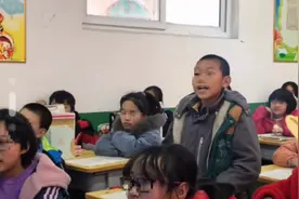 衡水男孩一首戏腔《游山恋》惊艳全场，李玉刚盛赞：国风美少年？图片