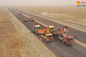 若羌至民丰高速公路预计年底建成通车图片