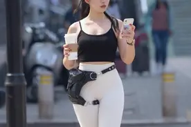 小说：我和邻居姐姐每晚偷偷聊天，第三天后，她就开始期待我出现图片