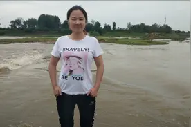 南阳唐河上游涨水了，桥也淹了，看看，家也回不去了图片