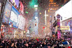 为何企业喜欢扎堆到美国时代广场打中文广告？还有微商和流量明星图片