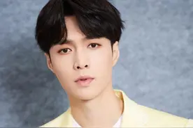 当其他明星注销公司时，张艺兴纳税近2千万，成为纳税最多的明星图片