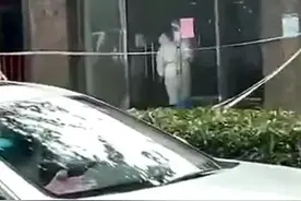 “老太姐姐搓麻棋牌室可容纳500人”，棋牌室成疫情暴风眼；扬州重症9例危重症2例，宜居慢生活被打破图片