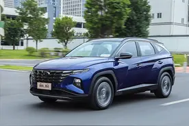 比丰田本田更好开更安静？现代途胜L 混动有这么神？图片