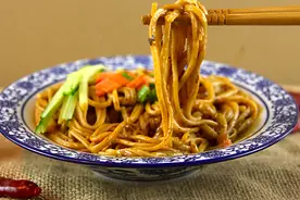 好吃到爆炸的开胃拌面，连吃三碗都不够图片