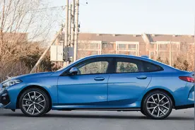 宝马2系：颜值即正义？一个月花两千一养它值得吗图片