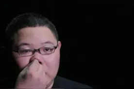 PDD：一直以为YM是演我，出了假赛才明白YM当年是真的菜图片