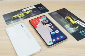 15分钟充满电+三双全感操控，iQOO 7性能与体验双飞图片