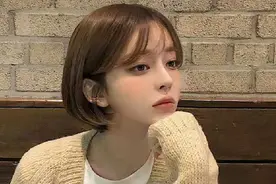 不管你多大年龄，都可以尝试一下这六种时尚短发，显脸小又减龄图片