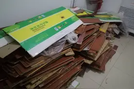 武汉：下水管堵塞业主家里污水横流，整栋楼污水倒灌进家中图片