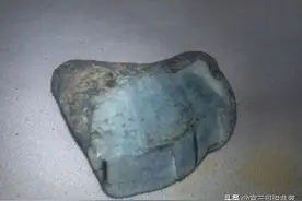 这几种翡翠毫无价值，和普通石头没有区别！偏偏有很多人佩戴图片