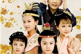 16岁“小宝钗”脱离角色灵气渐失，新照撞脸谭松韵，下巴尖也没了图片