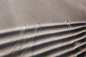 必应精选（二）如果云层是天空的一封信 能不能再听一听你的声音图片