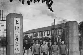 从水产学院到海洋大学：上海海洋大学各个时期的校门图片