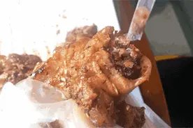 猪骨头20多元一斤，“大骨自助”29元一位随便吃，凭什么这么豪横图片