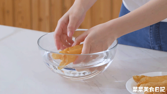 花胶干贝猪骨汤 2026年花胶干贝排骨汤