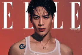 王嘉尔穿透视背心火上热搜，网友：胸还不够大图片