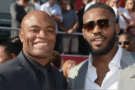 16连胜，10次卫冕，作妖被KO，断腿后一蹶不振的八角笼之王图片