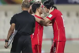 5连胜，10连胜，中国国足崛起！李铁却看懂了，不能再用吉祥三宝图片