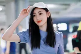 张天爱这腿长看着像170cm，露脐装配开衩裙，细腰长腿堪比超模图片