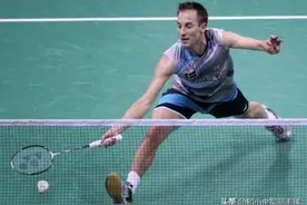 打羽毛球时出界、下网控制不好击球落点？图片