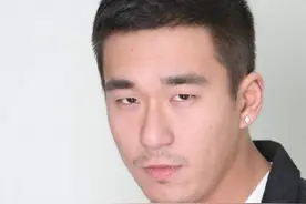 房祖名又卷入丑闻！成龙难以应付！还有谁是星二代的“典范”图片