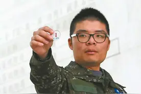 台湾回归后，18万台军怎么办？放心，真统一了最高兴的就是他们图片