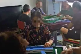 楼上支起麻将机，楼下为避噪音又送地毯又送鞋套！没用图片