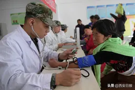 军民共建筑长城   双拥花开醉临潼——西安市临潼区创建省级双拥模范城纪实图片