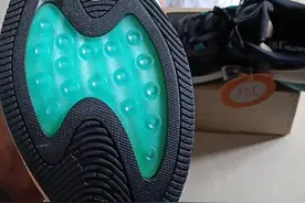 国货361°雨屏3.0跑鞋开箱图片