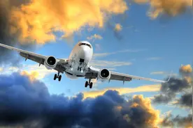 国庆出行必看！乘飞机时，你必须要知道的事→图片