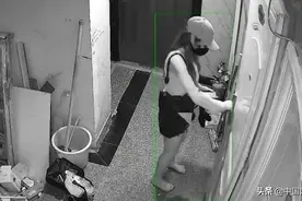 男子一觉醒来，40万的劳力士成了高仿手表图片