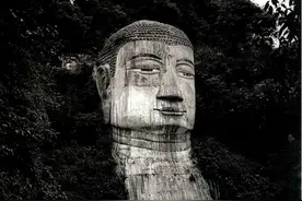 从老照片看百年前的乐山大佛图片