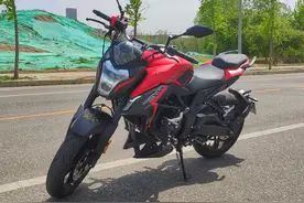 越骑越有乐趣的单缸入门车-隆鑫无极300R图片