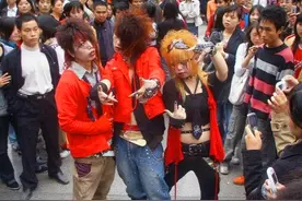 “杀马特消失”的背后：渴望融入城市，却处处与城市格格不入图片