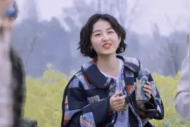 19岁张子枫戏里戏外反差大，综艺爆笑吐槽彭昱畅，演戏吓坏荣梓杉图片