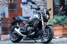 无极300AC攀爬版海外上市 售价3.2万人民币 排气竟没改图片