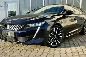 旅行版标致508实拍！獠牙大灯+数字仪表，尺寸不输迈腾图片