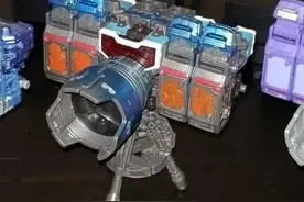 网飞 孩之宝变形金刚 围城第一波D级实物图图片