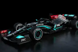 “黑箭”2.0！梅赛德斯发布2021赛季新车图片