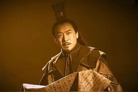 阳顶天武功跟谁学的，为何能与张三丰打成平手？知道答案我愣住了图片