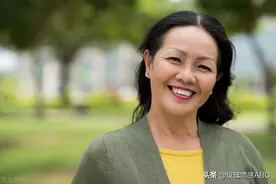 50岁女人口述：再婚35岁小伙，婚姻幸福要找年龄相差不大的男人图片
