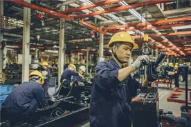 三一挖掘机：与宏观经济共舞图片